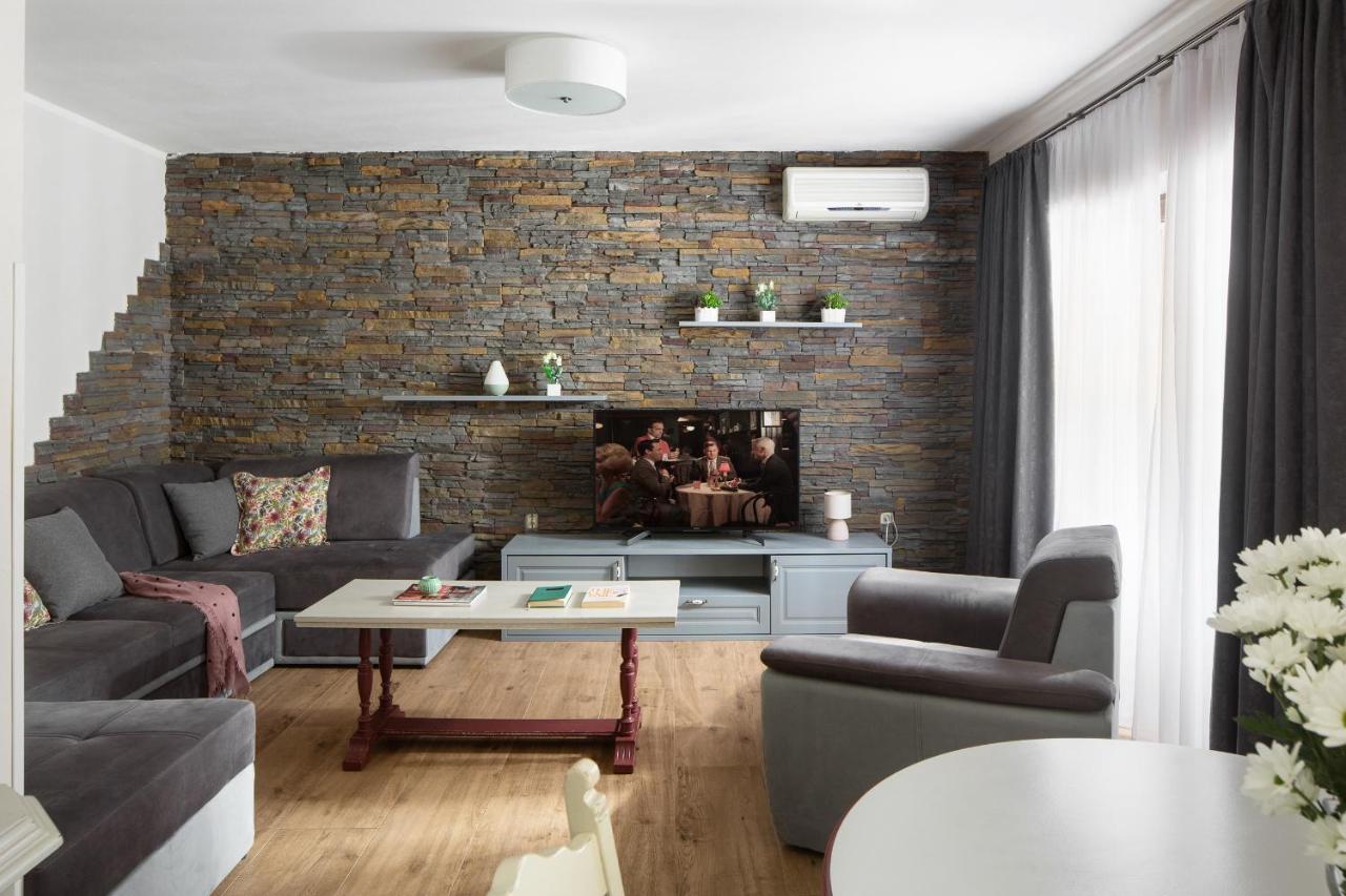 Villa Vesna With Sauna, Hot Tub Potpican Экстерьер фото