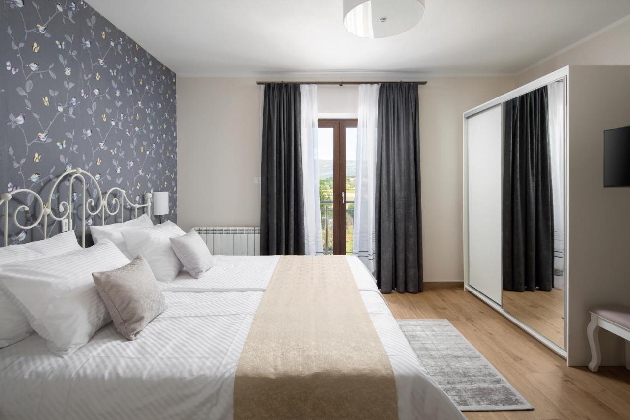 Villa Vesna With Sauna, Hot Tub Potpican Экстерьер фото